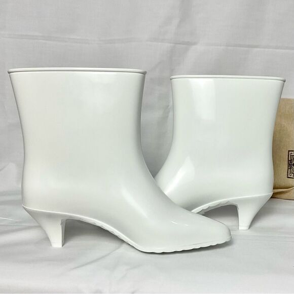 Authentic Gucci Rubber Ankle Boots White GG Logo Sz 38 New Pointed Toe Bootie - Picture 7 of 13